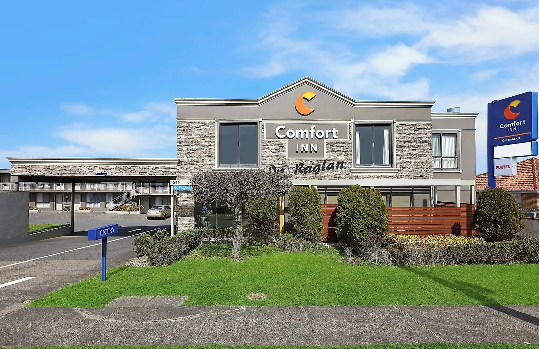 Comfort Inn On Raglan-1