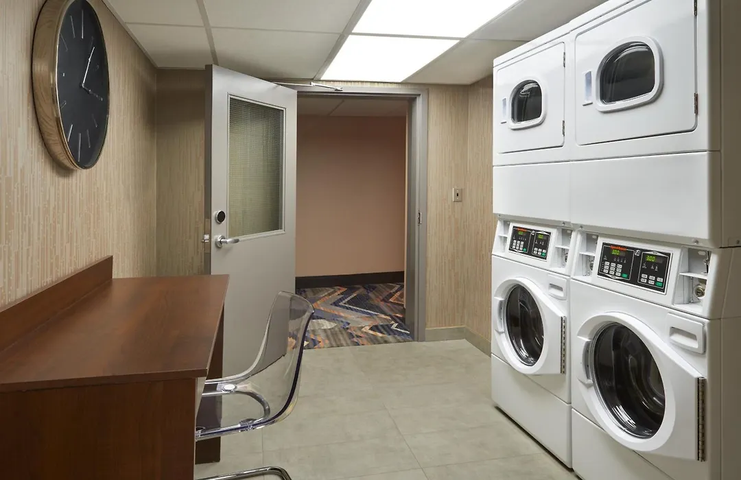Four Points By Sheraton Vaughan-1