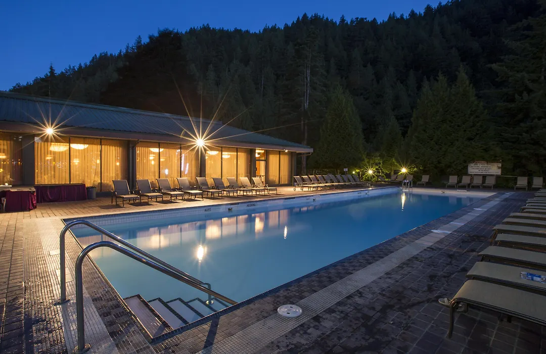 Harrison Hot Springs Resort & Spa-1