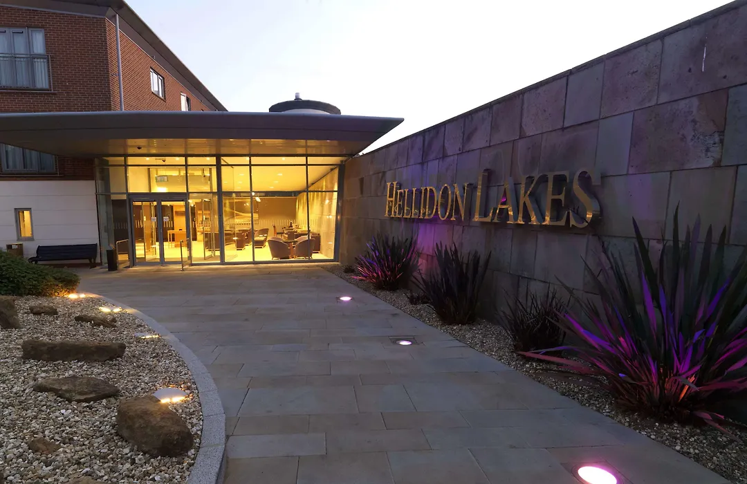 Hellidon Lakes Hotel-1