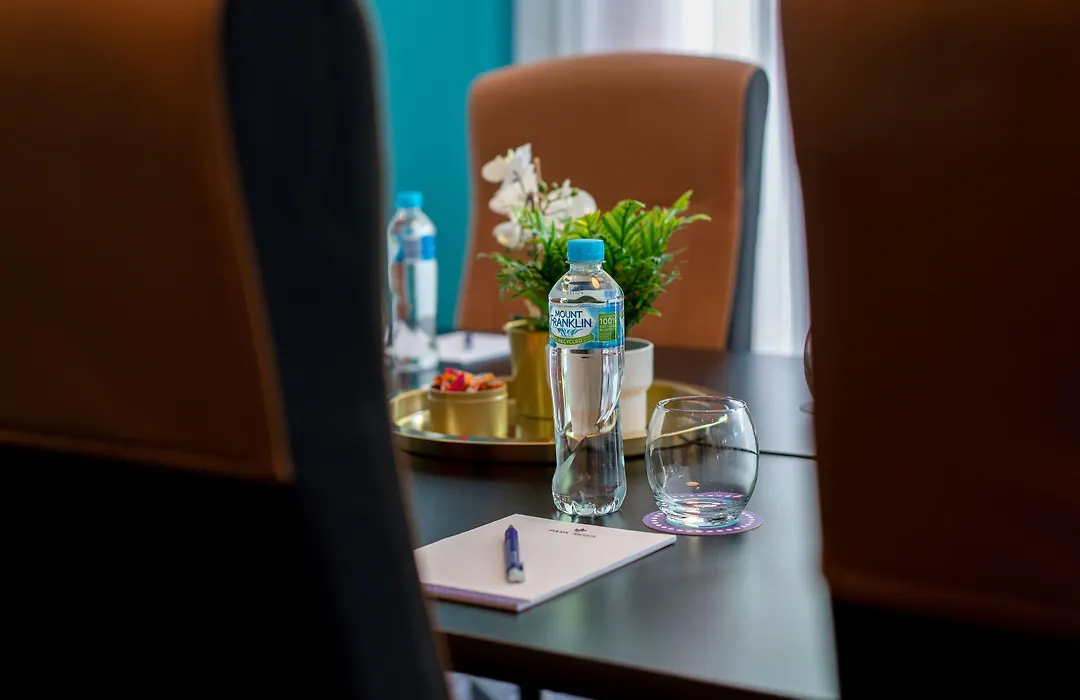 Park Regis Griffin Suites-1