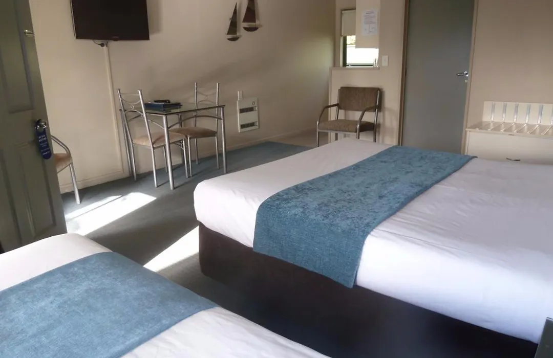 Portmans Motor Lodge-1