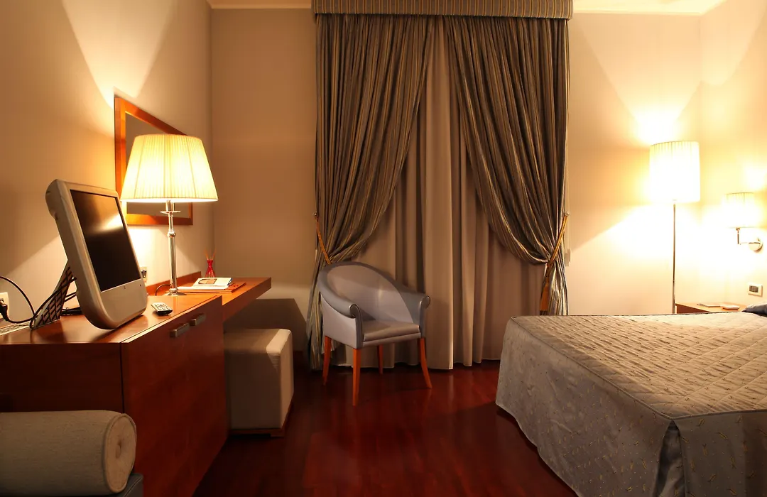 Hotel Del Campo-1