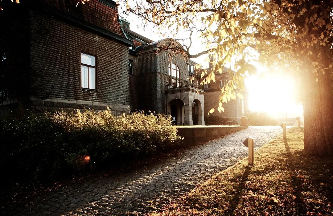 Bjertorp Slott-1