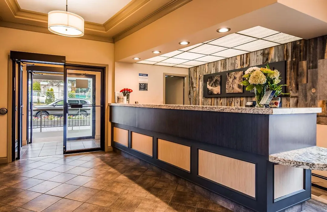 Tower Inn & Suites-1