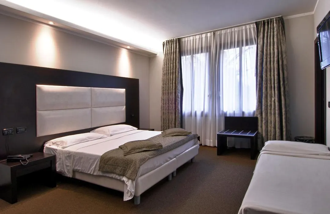 Hotel Villa Pannonia-1