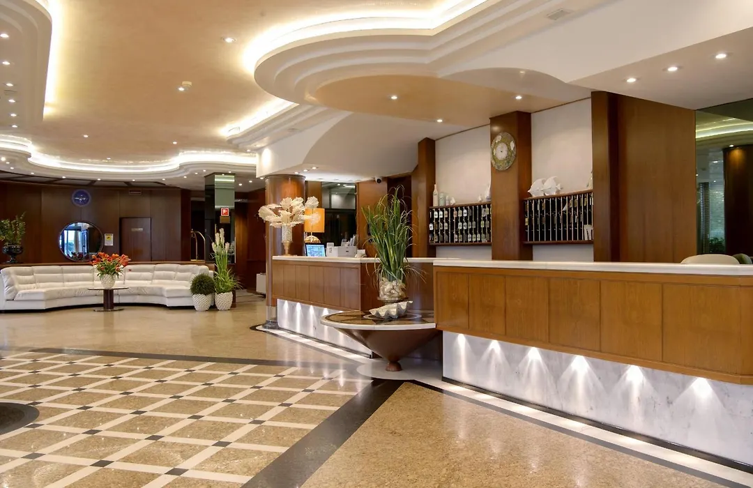 Hotel Bristol-1