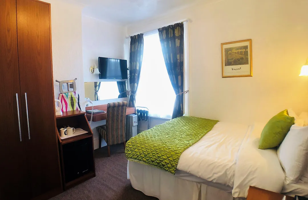 Ilfracombe House Hotel - Near Cliffs Pavilion-1