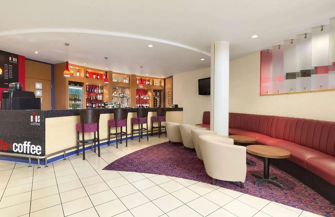 Ramada London North-1