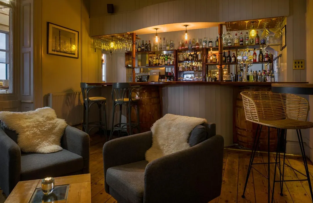Housel Bay Hotel-1
