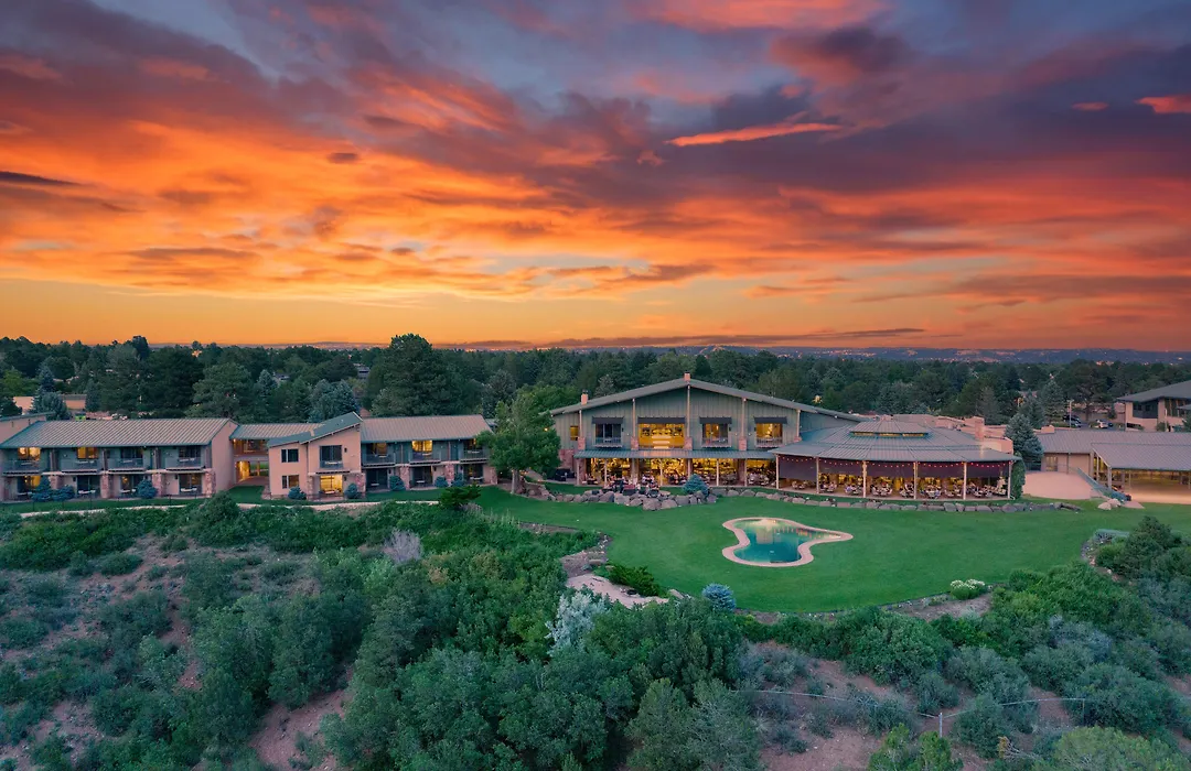 Garden Of The Gods Resort & Club-1