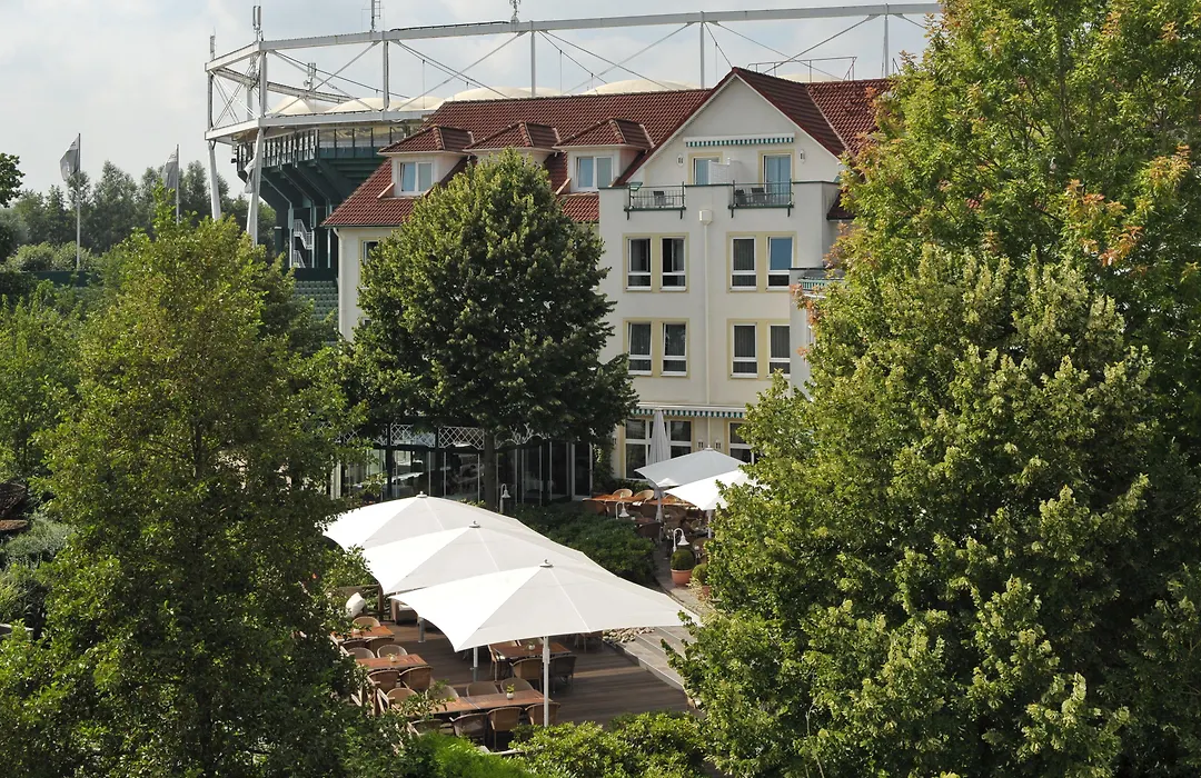 Court Hotel-1