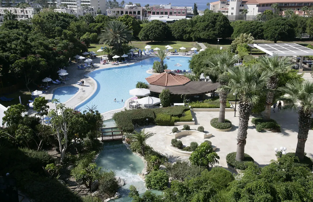 Avanti Hotel-1