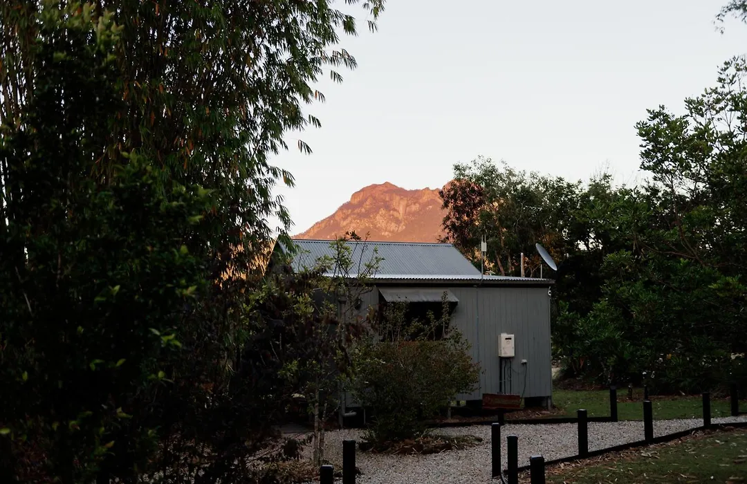 Tuckeroo Cottages & Gardens - Blue Wren & Kookaburra-1