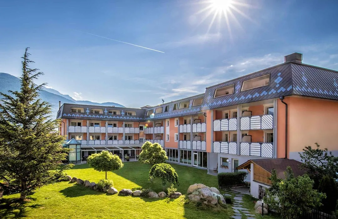 Aktiv & Wellnesshotel Zentral-1