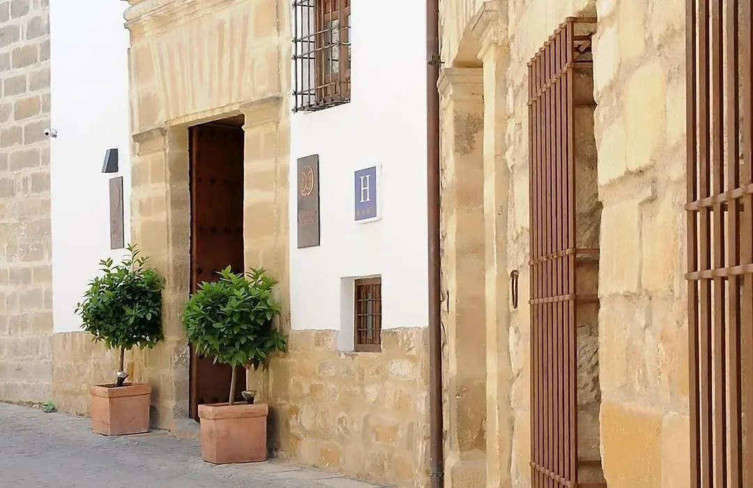 Hotel Puerta de la Luna-1