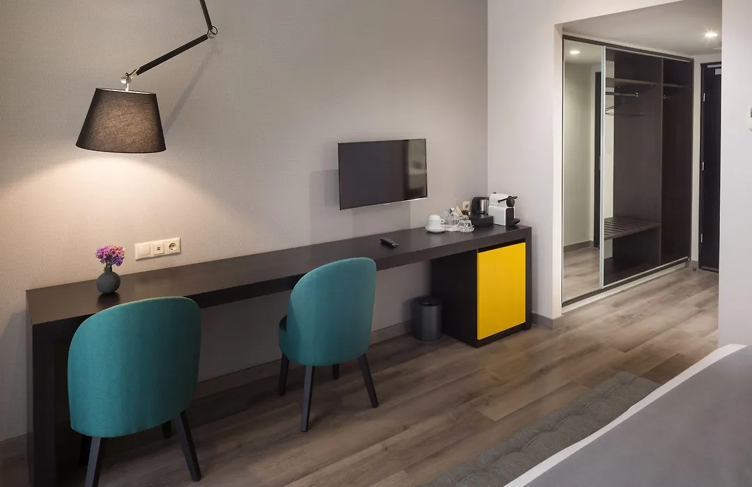 Hotel Lozenge-1