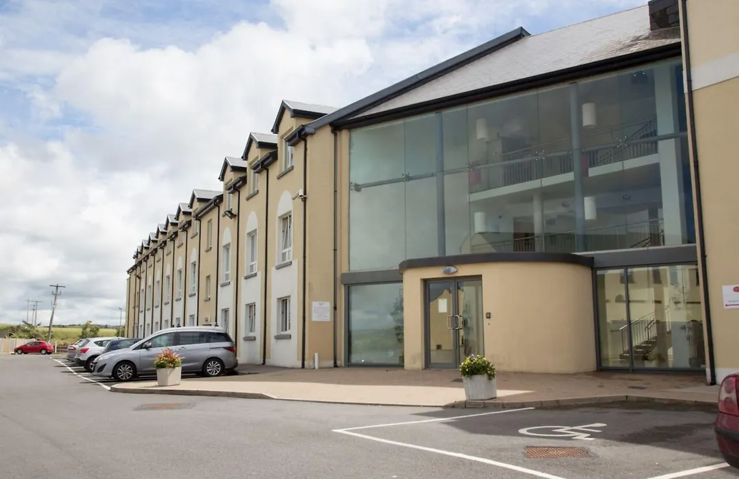 Lahinch Coast Hotel And Suites-1