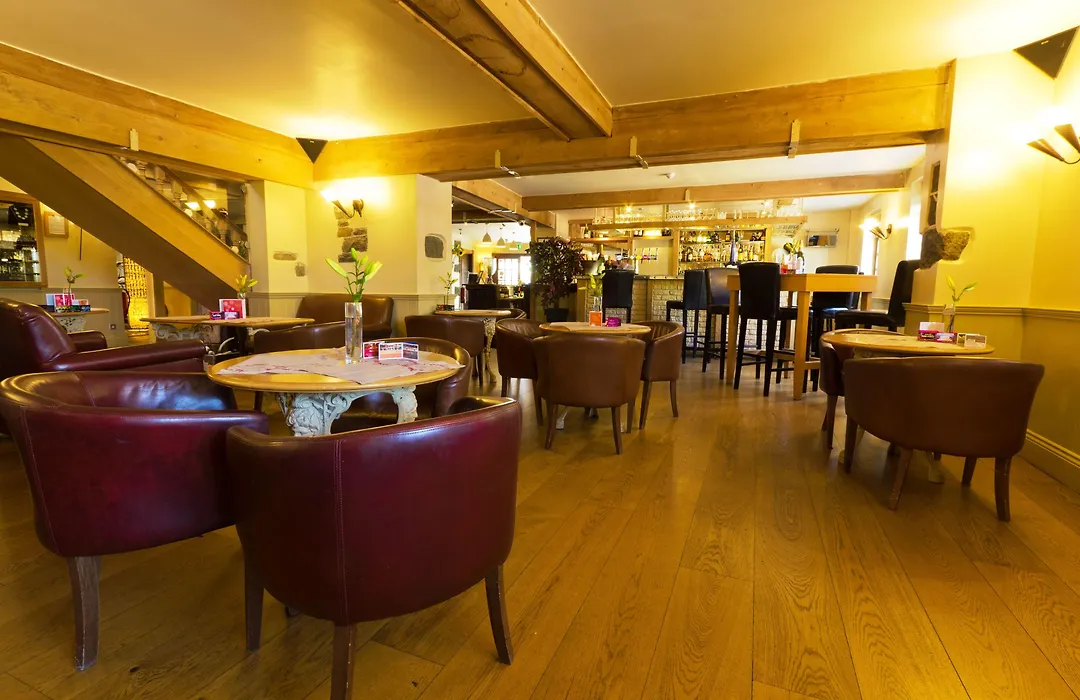 The Farmhouse Hotel And Restaurant-1