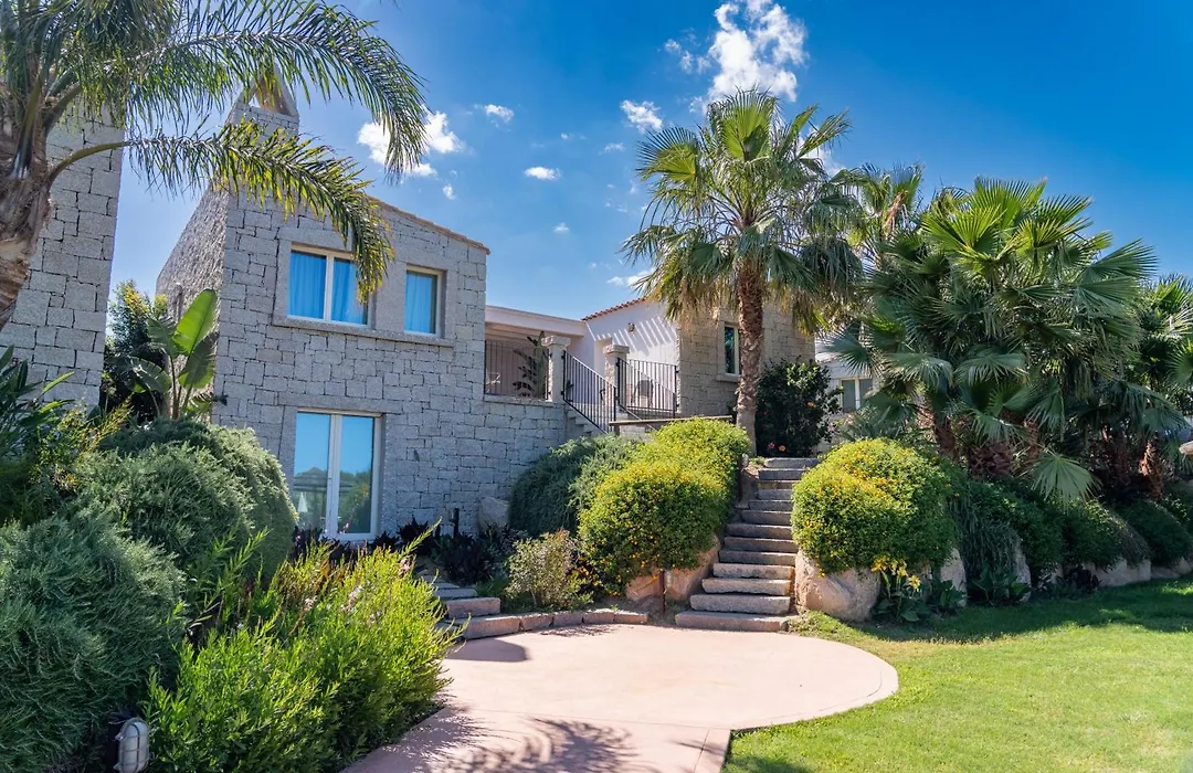 Cala Sinzias Resort-1