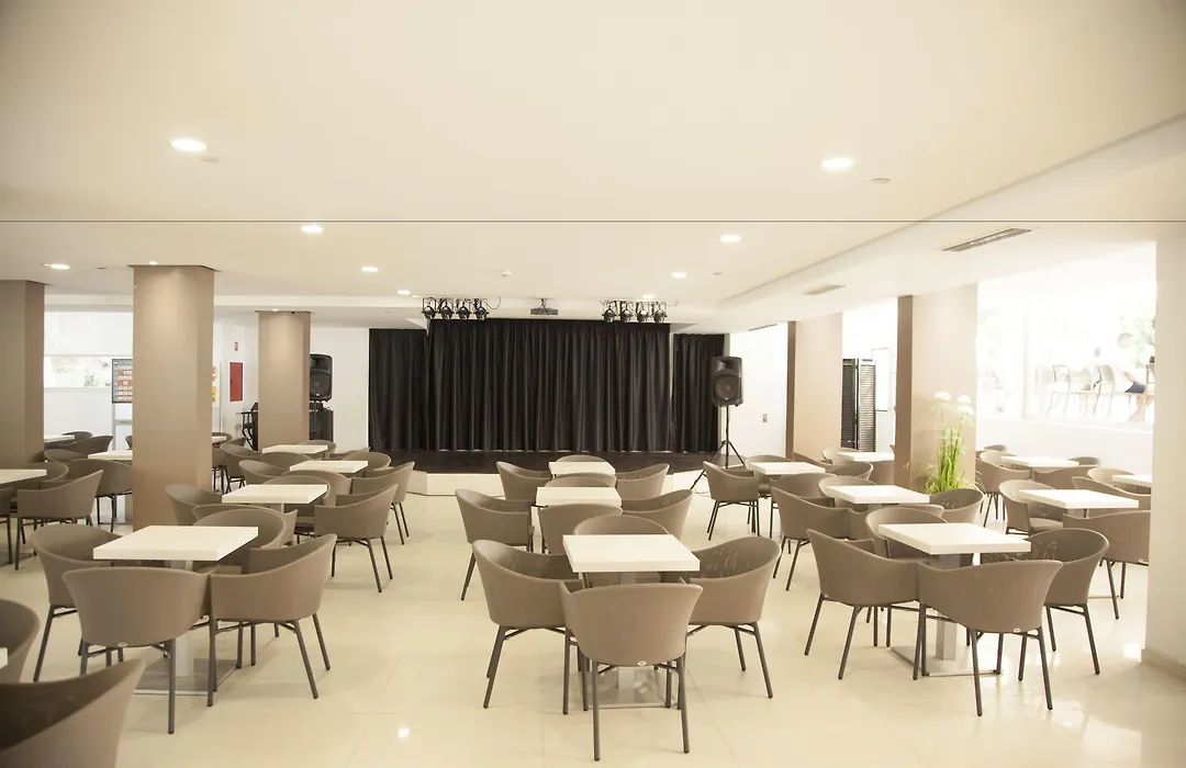 Globales Panama - Adults Only-1