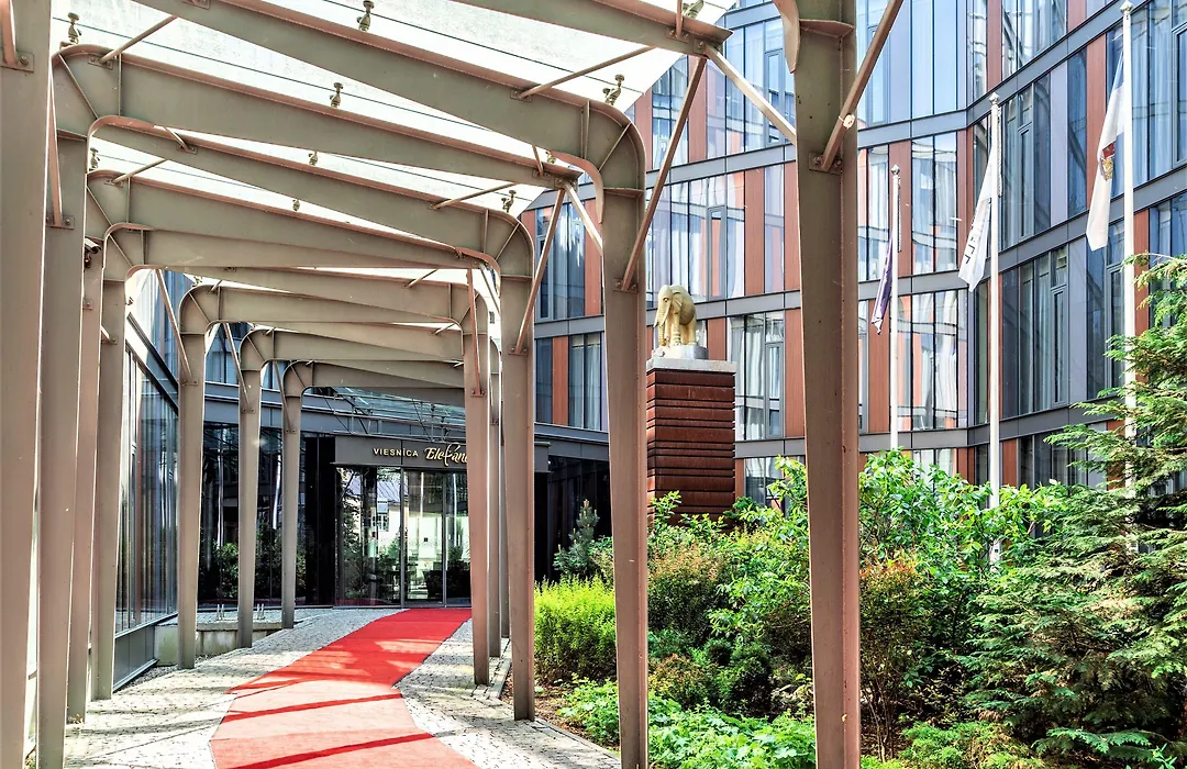 Rixwell Elefant Hotel-1