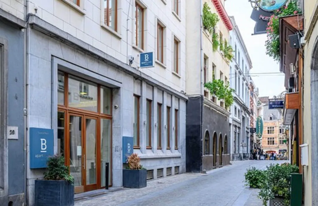 B-Aparthotel Grand Place-1