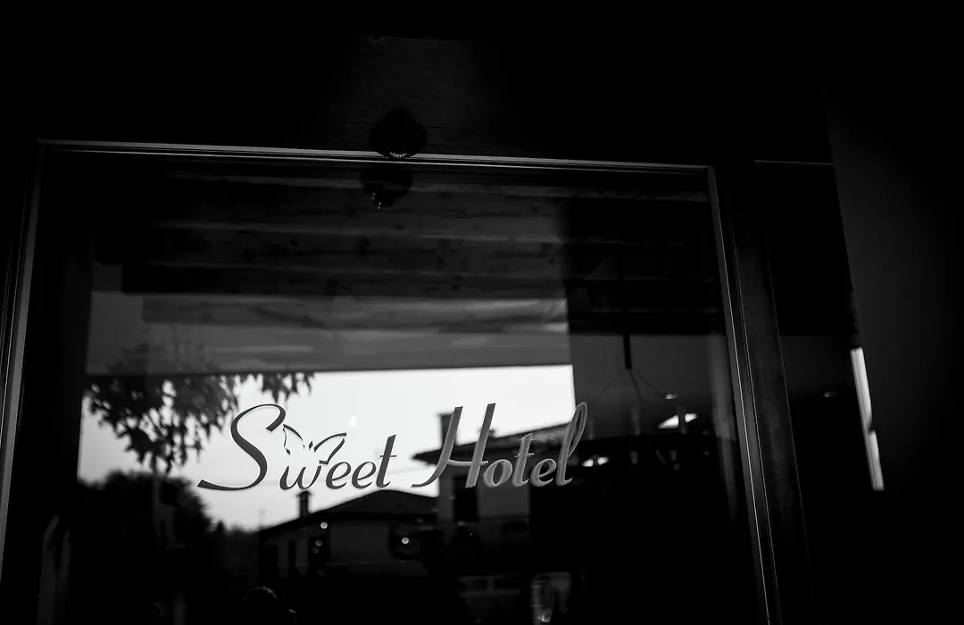 Sweet Hotel-1