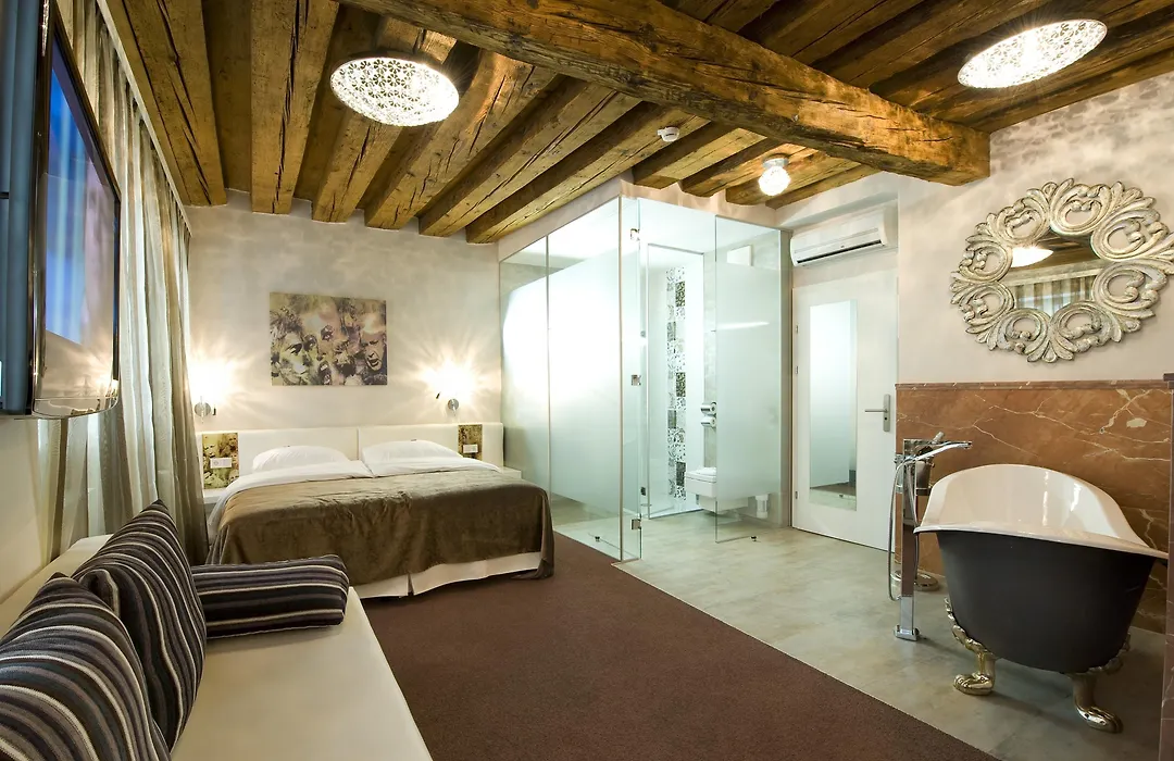 Boutiquehotel Am Dom-1