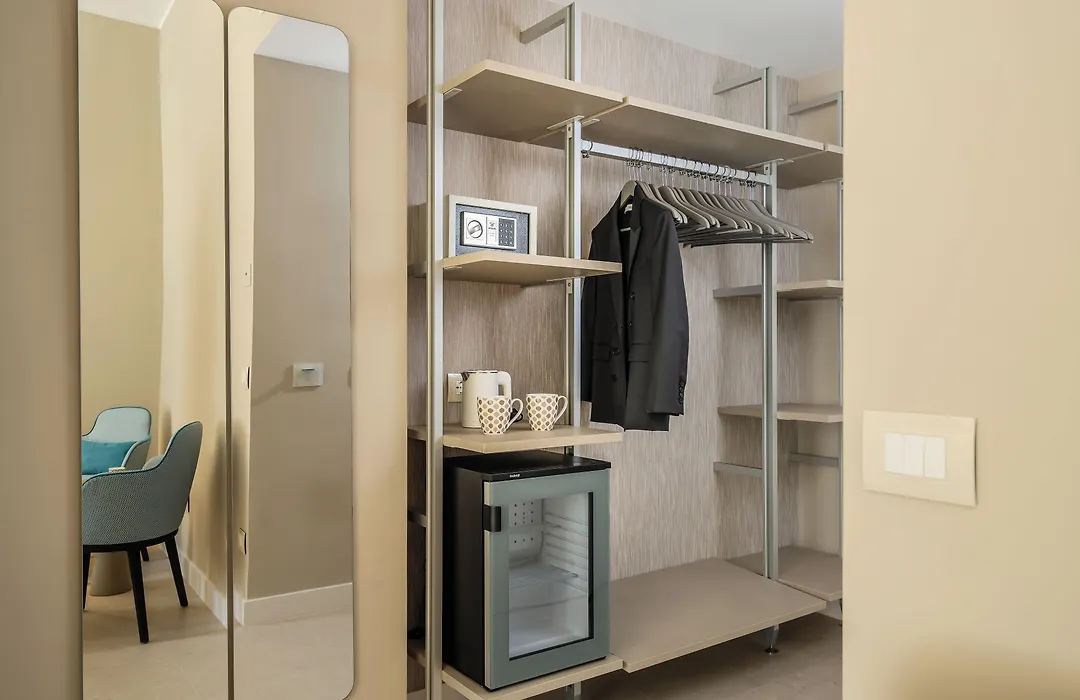 Hotel Capri (Adults Only)-1