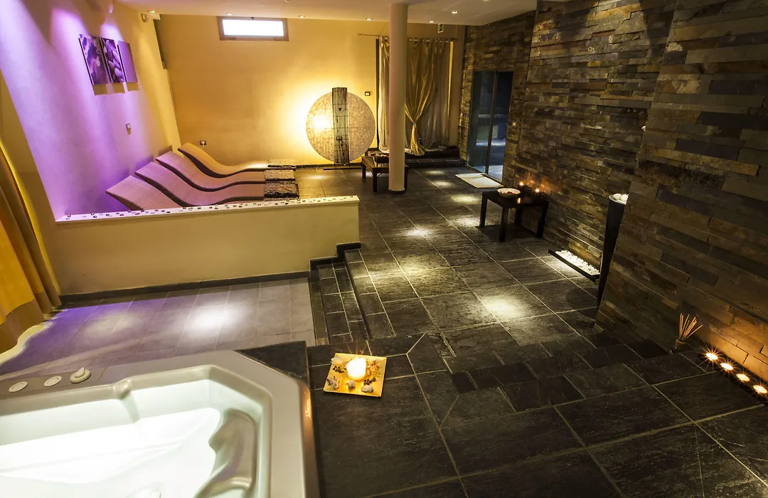 Hotel Life-1