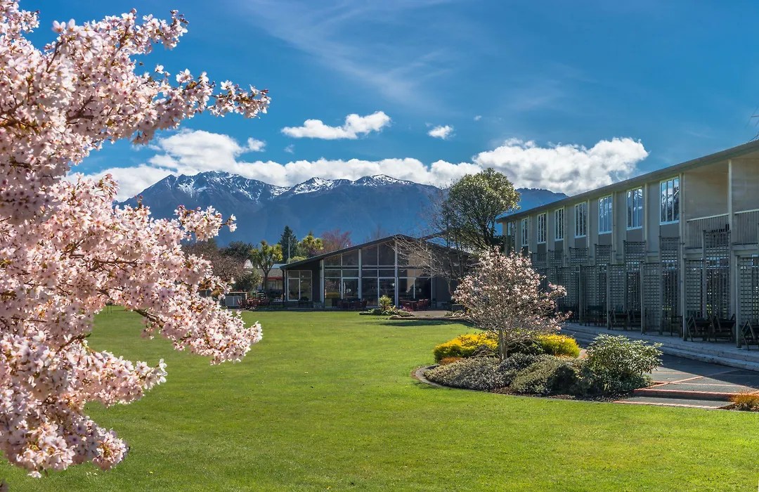 Distinction Te Anau Hotel & Villas-1