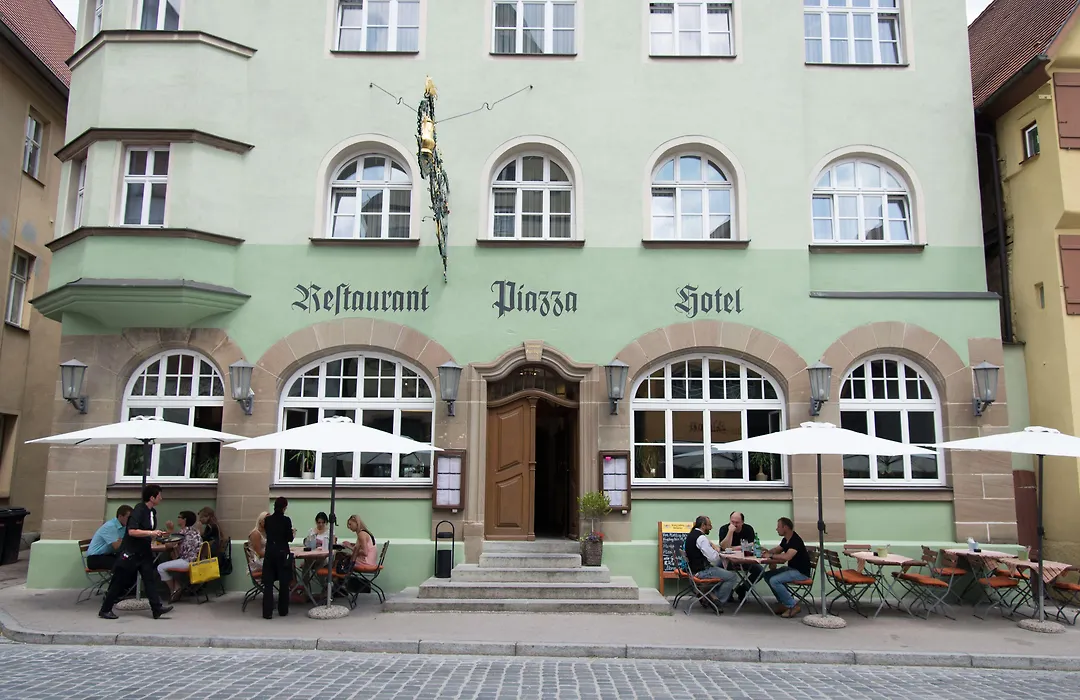 Hotel PIAZZA-1