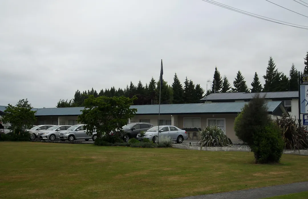 Aden Motel-1