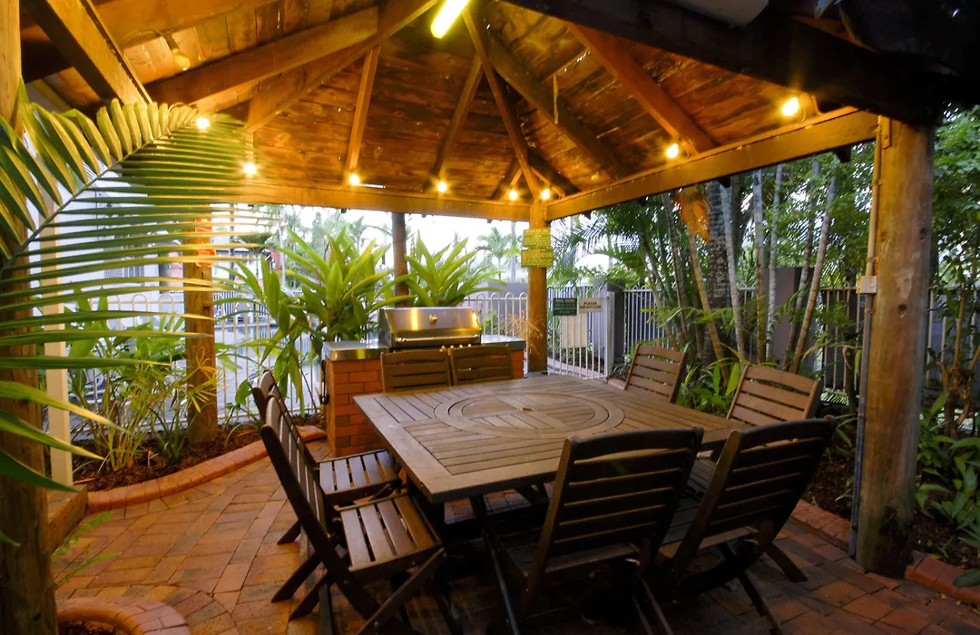 Reef Palms-1