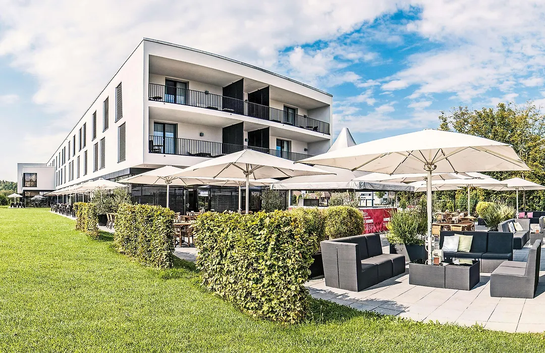 Schlosshotel Hellenstein-1