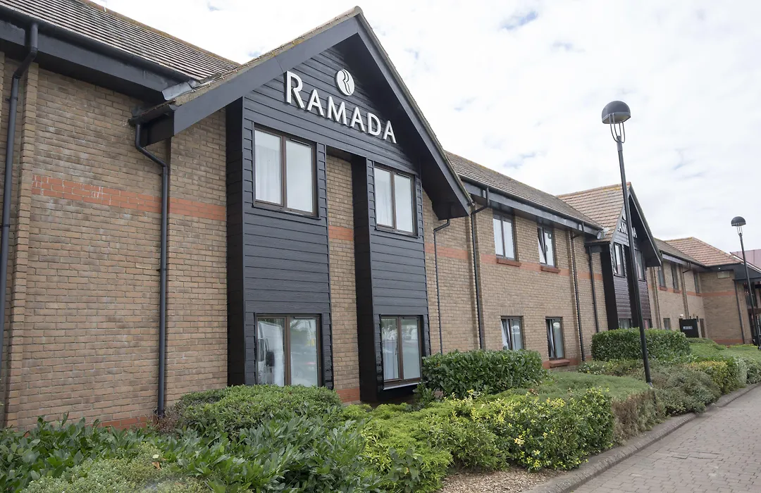 Ramada Cambridge-1