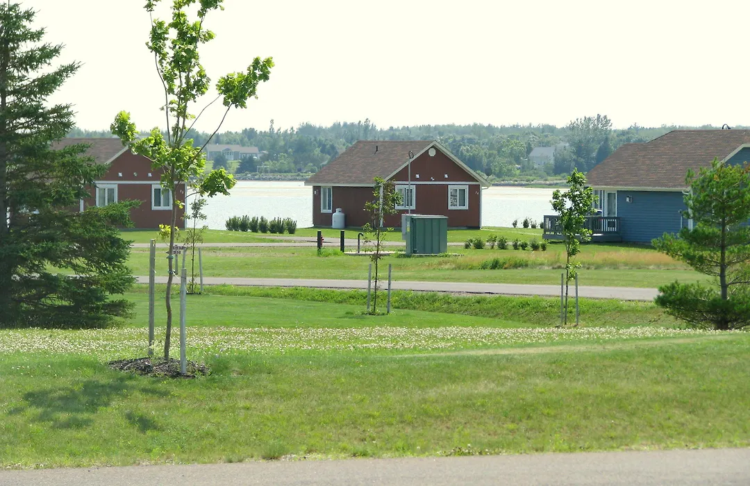 Villegiature Deux Rivieres Resort-1