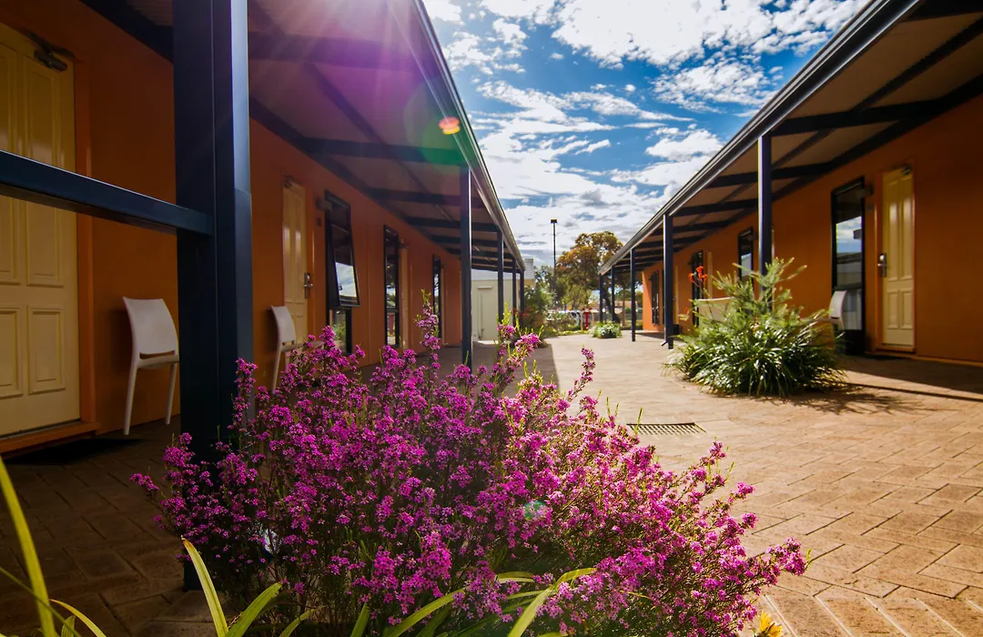 The View On Hannans Kalgoorlie-1