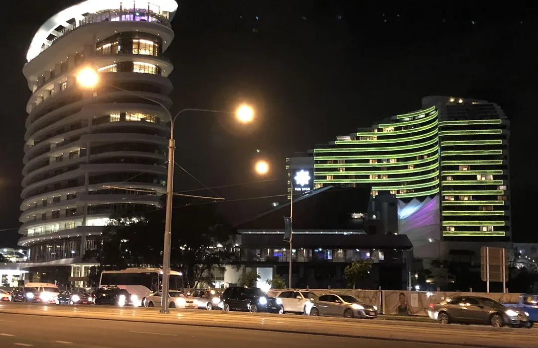 Hi Ho Beach Apartments On Broadbeach-1