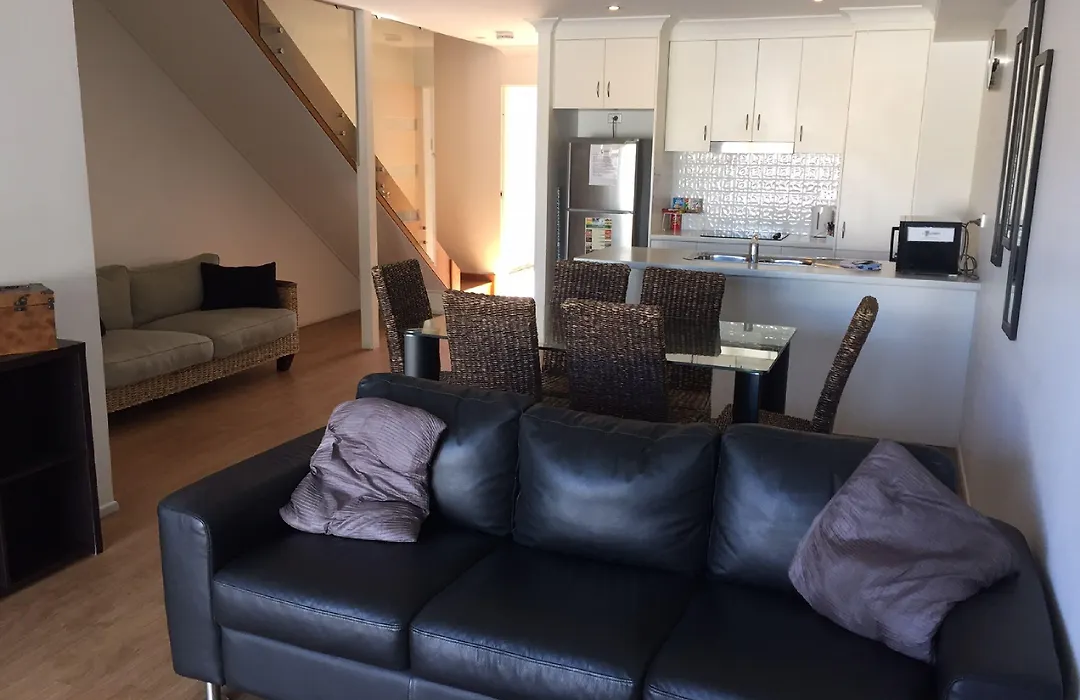 Alexandra Apartments-1
