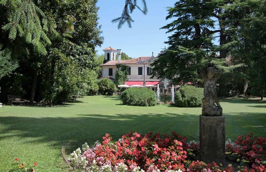 Hotel Villa Luppis-1