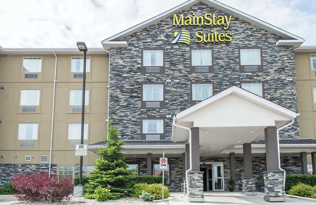 Mainstay Suites Winnipeg Airport-1