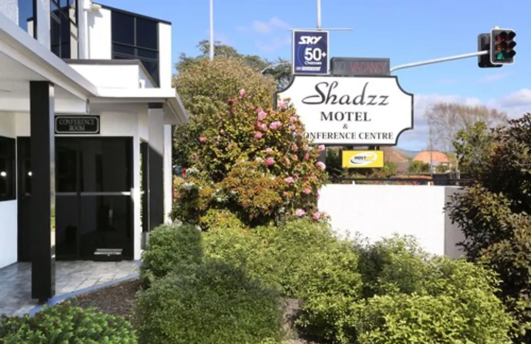 Shadzz Motel-1