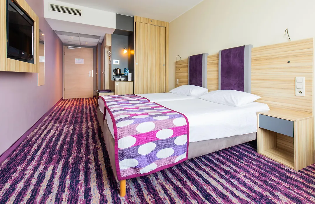 Galaxy Hotel-1