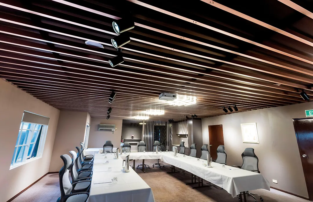 Eltham Gateway Hotel & Conference Centre-1
