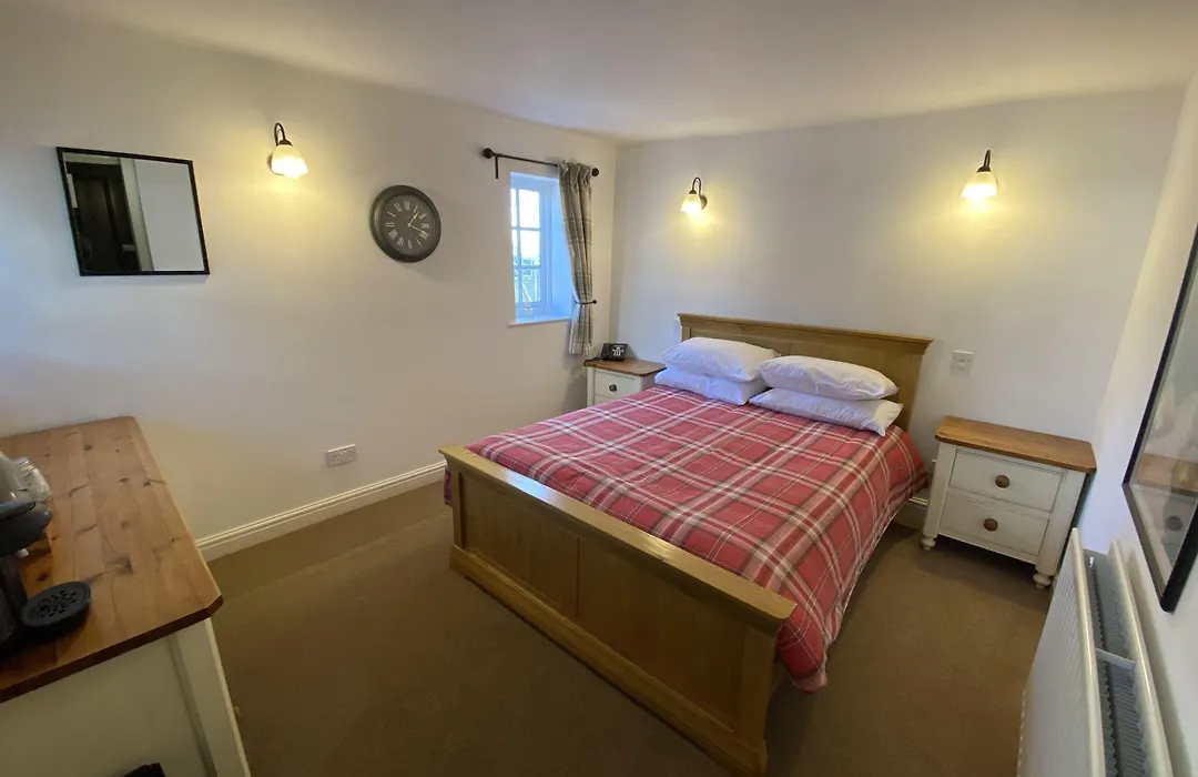 The White Hart-1