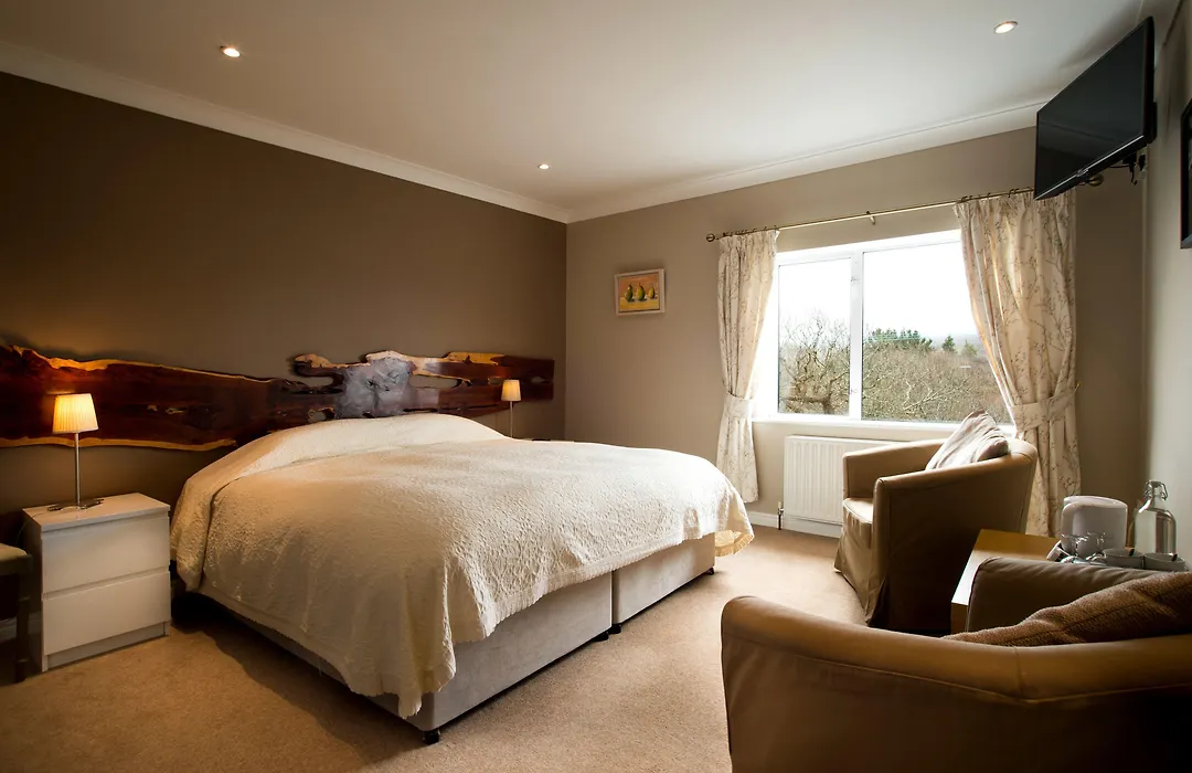 Sharamore House B&B-1