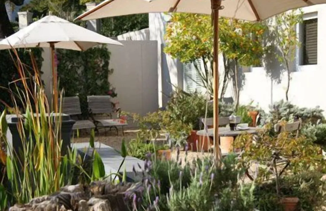 Four Rosmead Boutique Guesthouse-1
