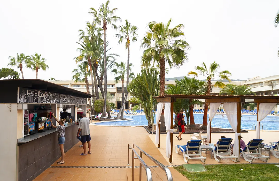 Fergus Club Palmanova Park-1